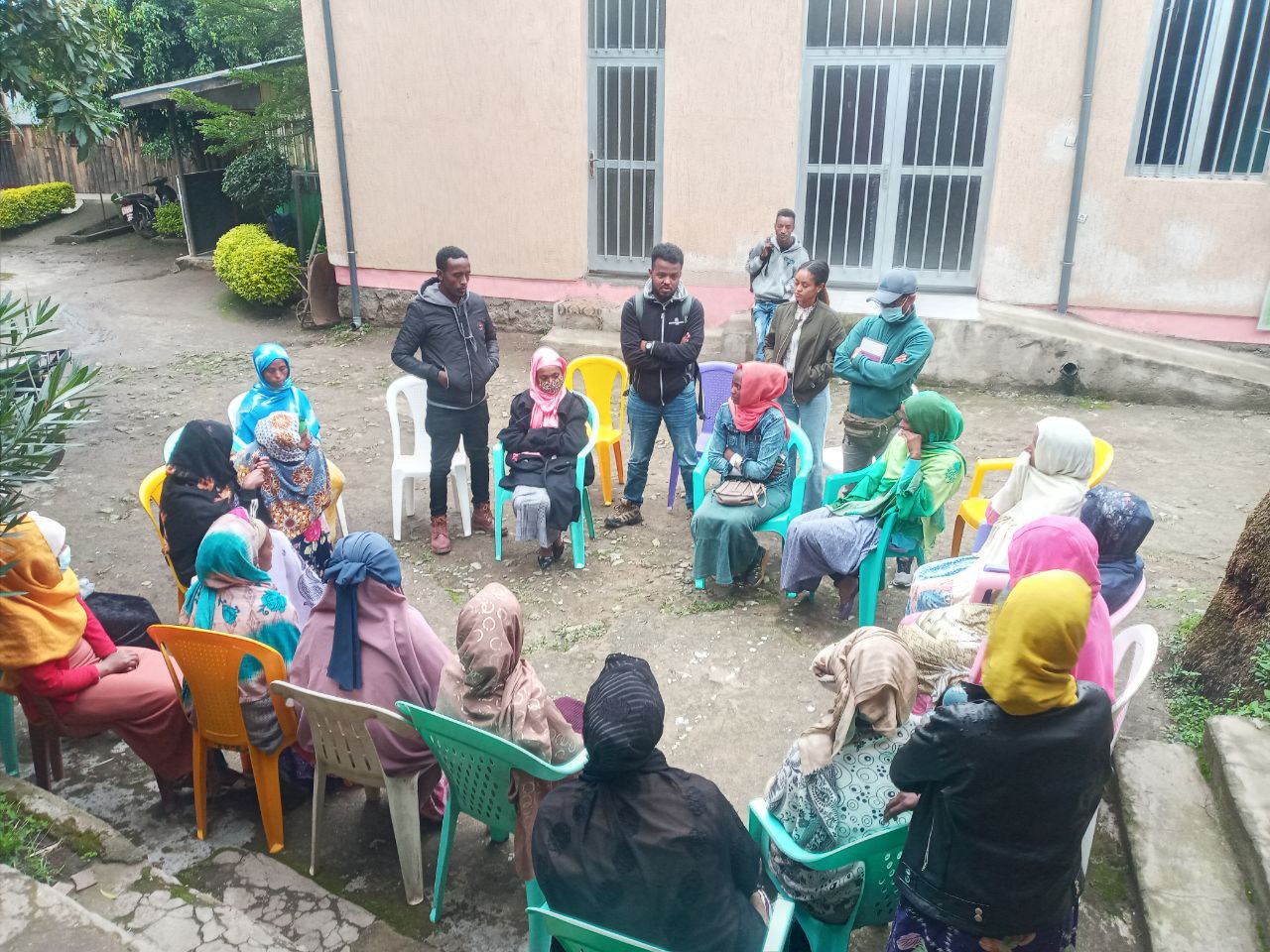 Resident discussion circle on waste management